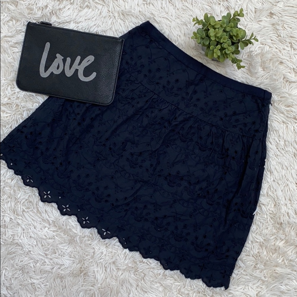 Loft Eyelet Skirt 💗 Navy